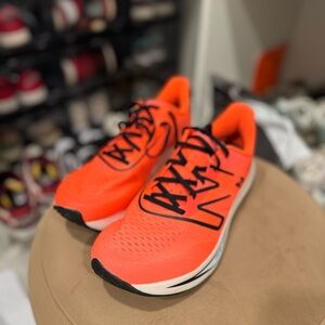 New Balance running shoes FuelCell Rebel v3
